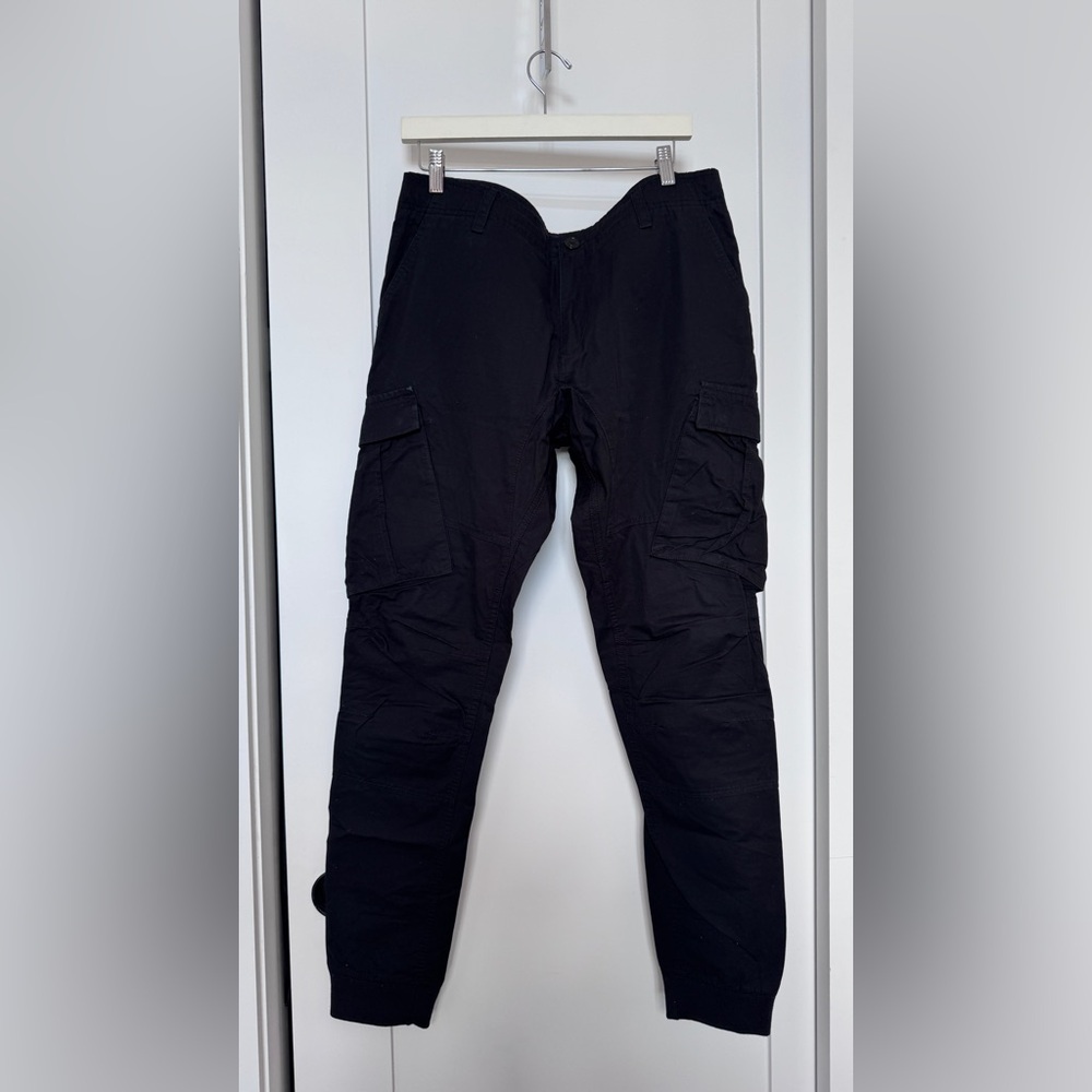 Men's Black Cargo Pants - Picture 3 of 4